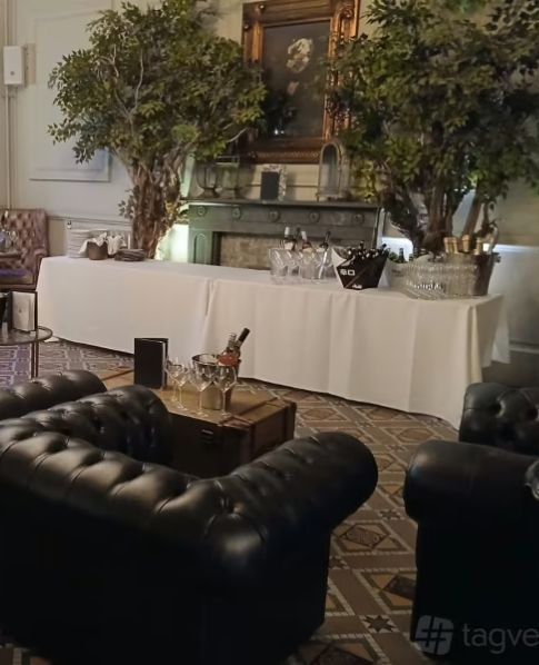 The Lounge